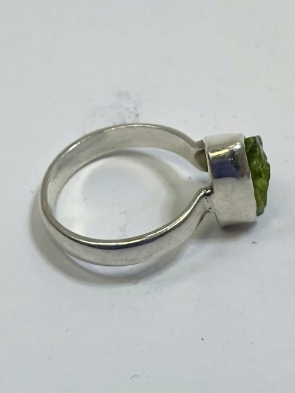 Sterling Silver Peridot Crystal Ring - Picture 3 of 4